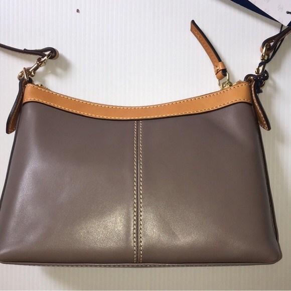 Dooney & Bourke NWT Wexford Pouchette Crossbody in Taupe - Picture 3 of 12